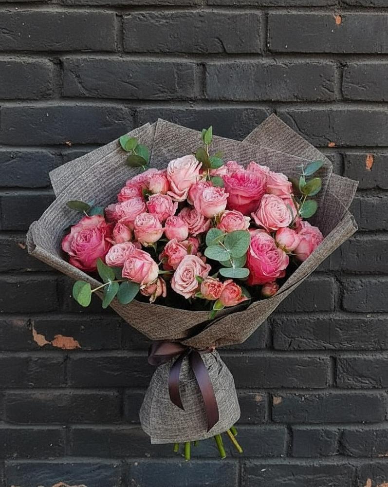 Букет цветов из: Розы в Пчегатлукае