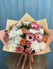Букет цветов из:  Розы, Герберы и Хризантемы в Пчегатлукае