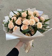 Букет Кремовые розы Латте в Пчегатлукае