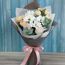 Букет цветов из:  Хризантемы и Розы #REPLACE_PRED# Пчегатлукае