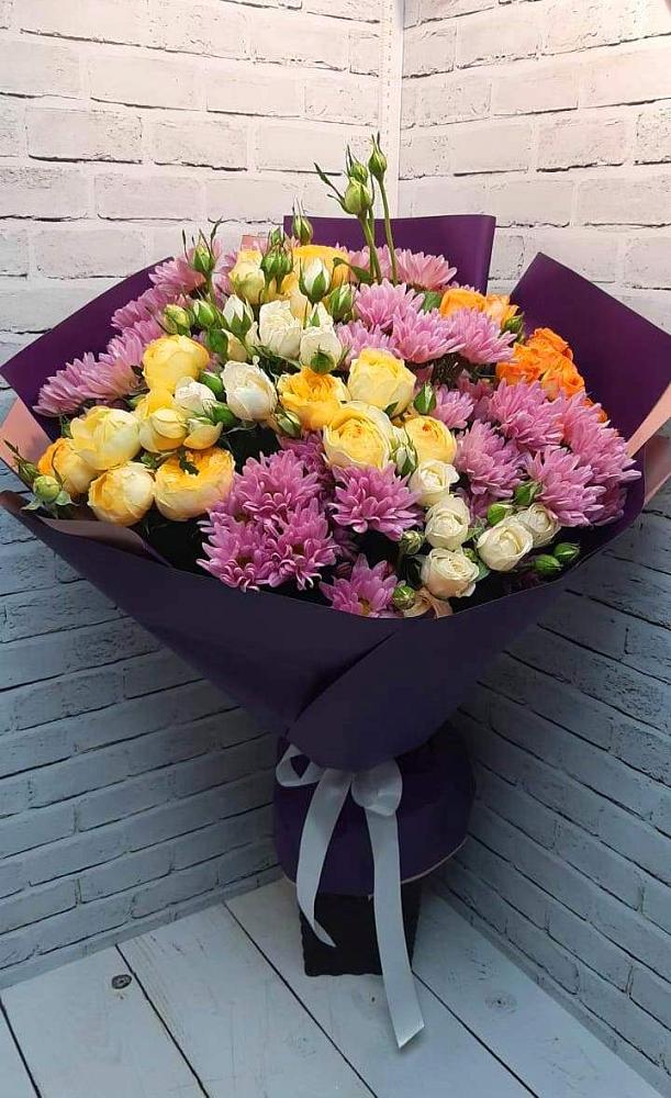 Букет цветов из: Хризантемы и Розы в Пчегатлукае