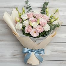 Букет цветов из:  Лизиантусы #REPLACE_PRED# Пчегатлукае