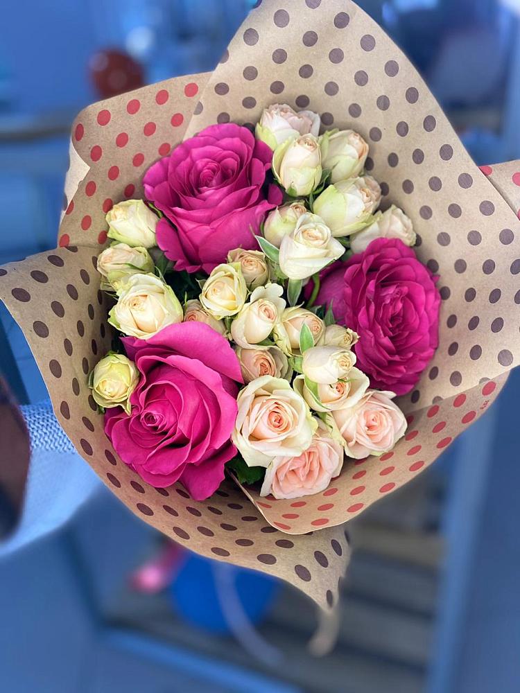 Букет цветов из: Розы в Пчегатлукае