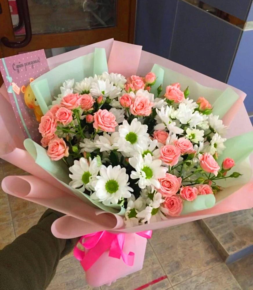 Букет цветов из: Розы и Хризантемы в Пчегатлукае