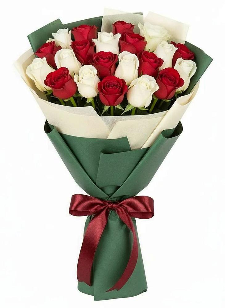Букет Микс из красных и белых роз в Пчегатлукае