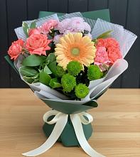 Букет цветов из:  Гвоздики, Розы, Герберы и Хризантемы в Пчегатлукае