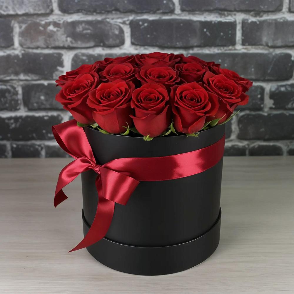 Цветочная композиция из Розы в шляпной коробке в Пчегатлукае